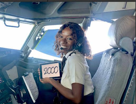 Jennifer Yhaye, la plus jeune pilote de ligne en Afrique