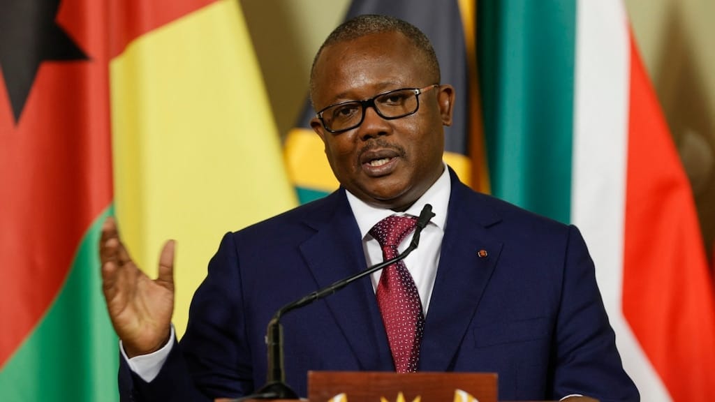 Guinée-Bissau : Embaló Donneur De Leçons À L&rsquo;AES, Démocratie En Panne Chez Lui (Une Délégation De La CEDEAO Prend Ses Jambes Au Cou)