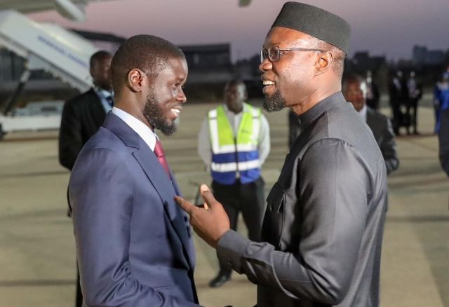 Sénégal/Crise Universitaire : Le Président Faye Peut-il Démettre Sonko du Poste De Premier Ministre ? ( Explications D'experts)